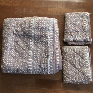 24 HOUR FLASH SALE!! World Market bedding.